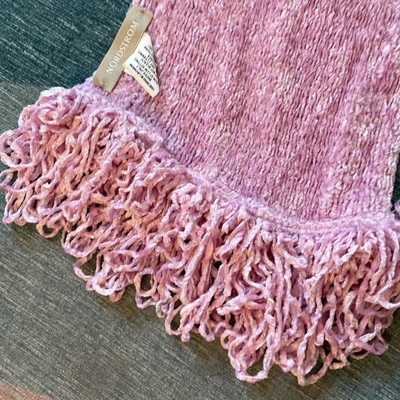 Nordstrom Bubblegum Pink Cozy Soft Fringe Scarf - Picture 9 of 9